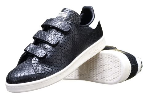 adidas original femme noir scratch